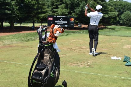 Tiger Woods Camo Golf Bag